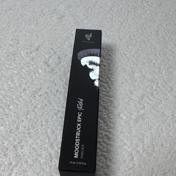 Younique Moodstruck Twisted Epic Mascara in Black - Picture 1 of 1